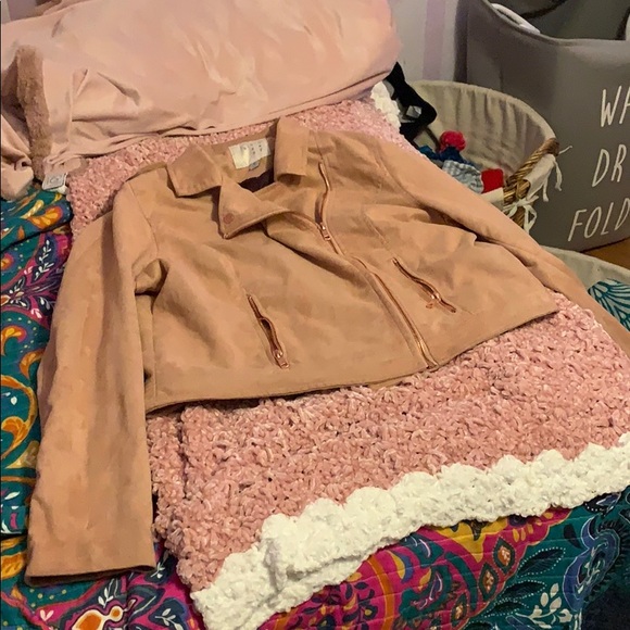 Pink jacket - Picture 2 of 2